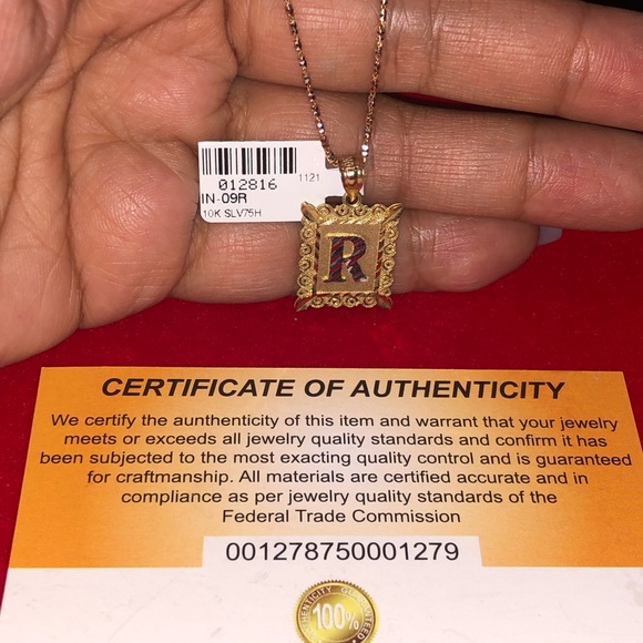 10k solid gold R initial diamond cut custom designed monogram pendant, 100% real - Picture 6 of 7